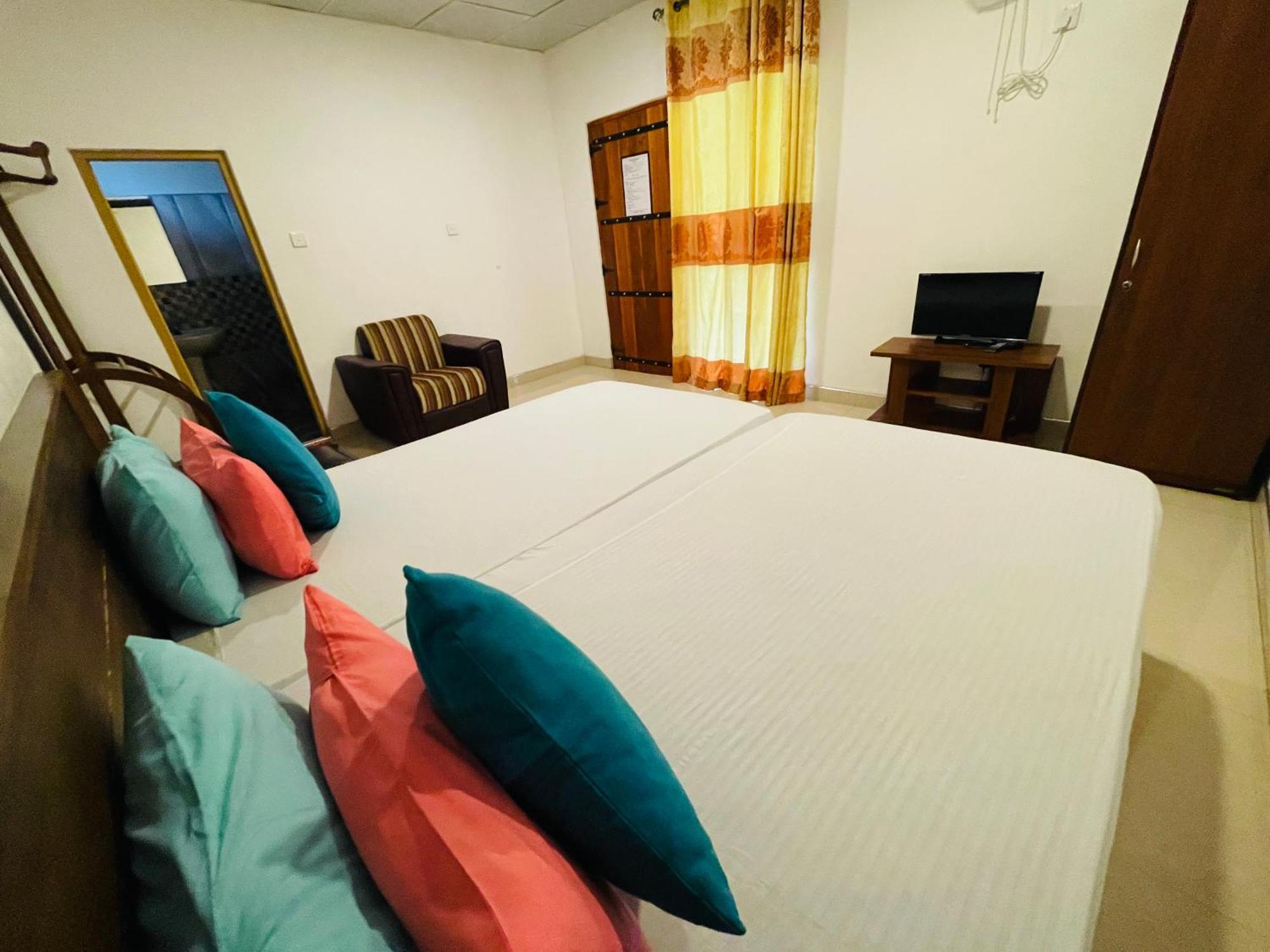 Tishan Holiday Resort Polonnaruwa Zimmer foto