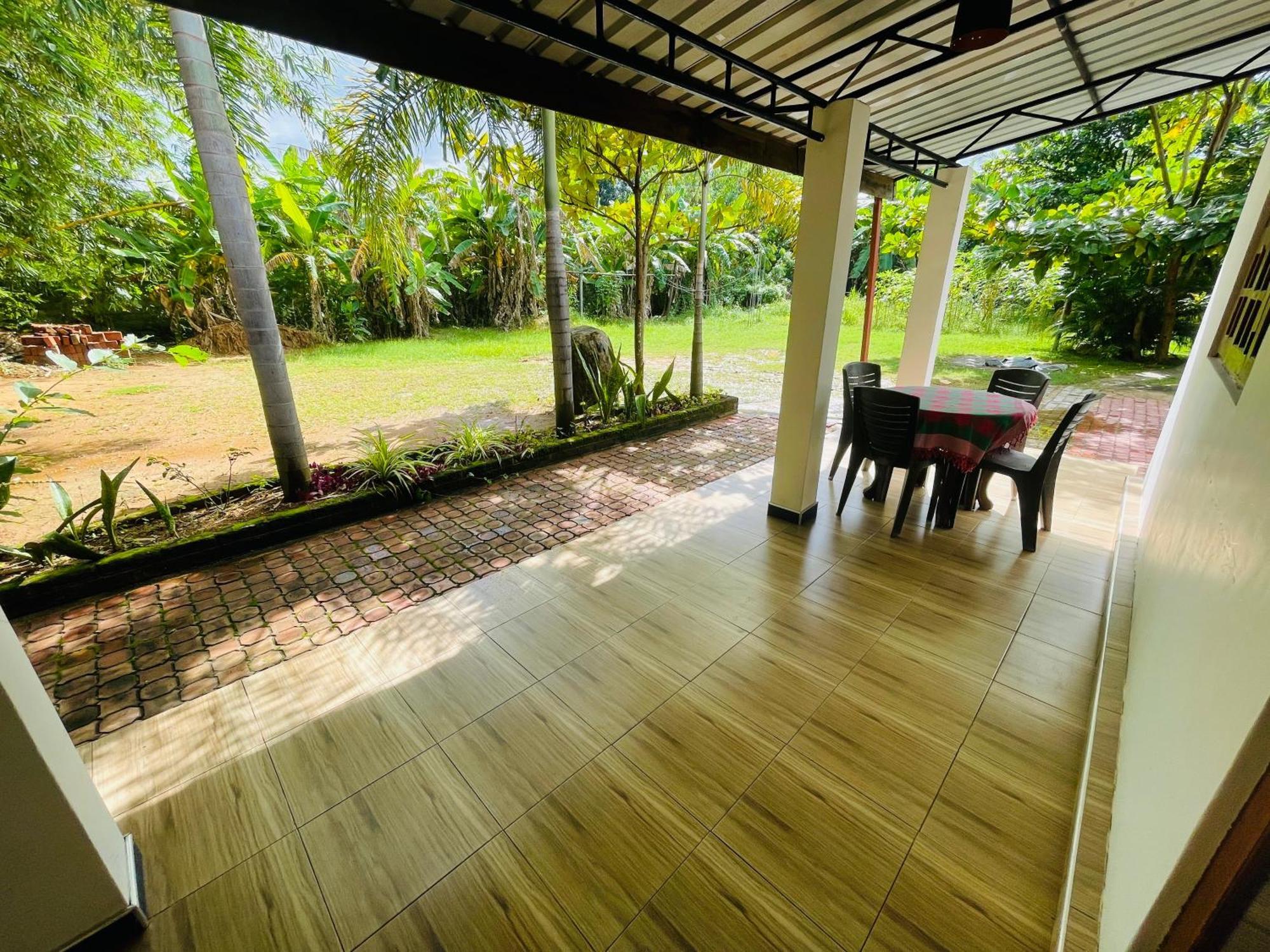 Tishan Holiday Resort Polonnaruwa Zimmer foto